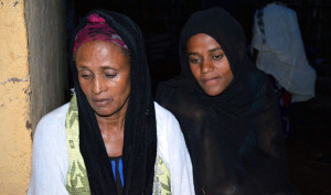 The mother & sister of Getahun Abraham, an Ethiopian activist who commitied suicide a month before May 24 elections, photo by William Davisorn Bloomberg