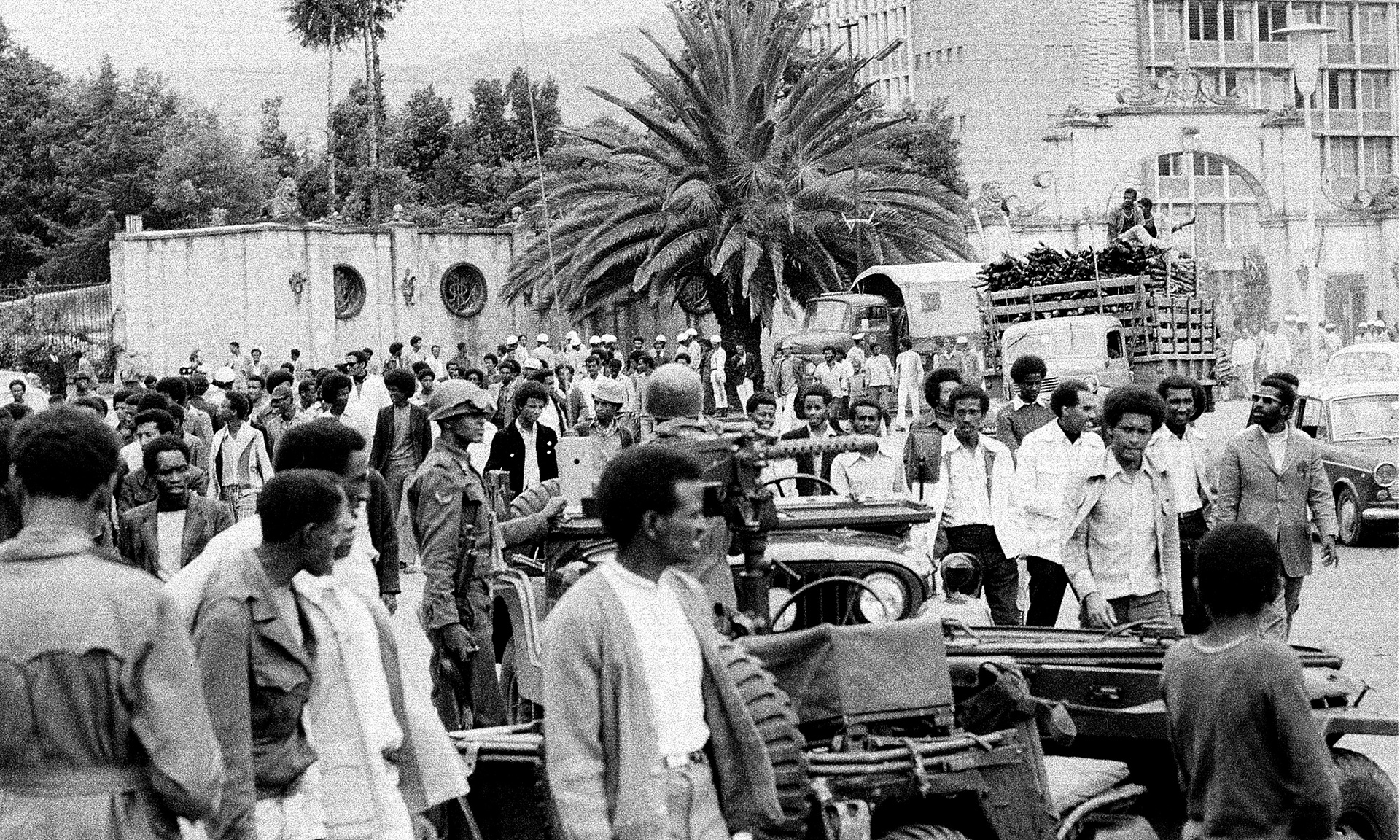 Students-protest-in-Addis-Ababa-Ethiopia-September-17-1974-against-the-military-committee-that-seized-political-power-last-week..jpg