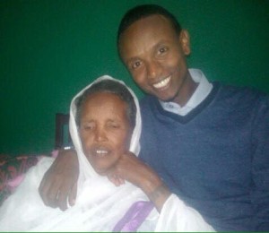 Befeqadu Hailu with his mother